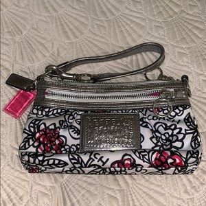 Authentic Coach Poppy Wristlet